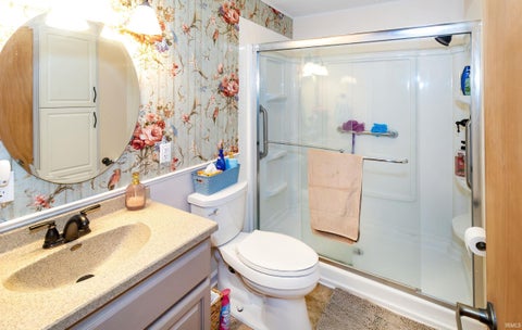 Tiny photo for 31 W Bujey Drive, Evansville, IN 47710 (MLS # 202633064)