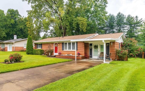 Tiny photo for 31 W Bujey Drive, Evansville, IN 47710 (MLS # 202633064)