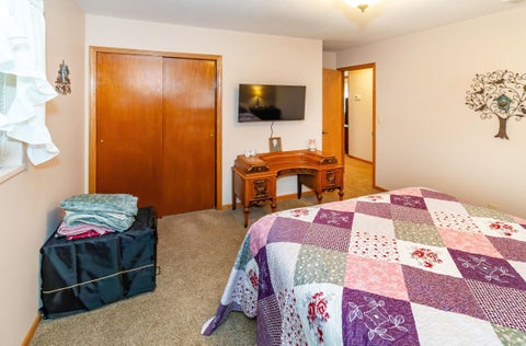 Tiny photo for 31 W Bujey Drive, Evansville, IN 47710 (MLS # 202633064)