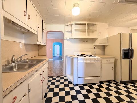 Tiny photo for 712 N Pearl Street, Logansport, IN 46947 (MLS # 202608447)