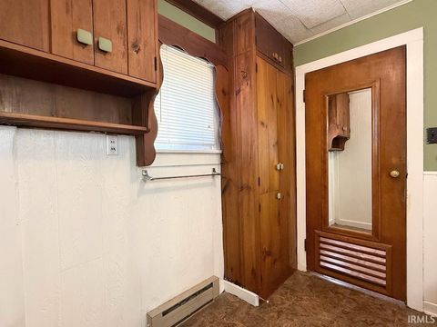 Tiny photo for 712 N Pearl Street, Logansport, IN 46947 (MLS # 202608447)