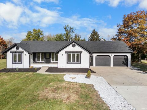 Photo of 1800 E 430 S Road, Lafayette, IN 47909 (MLS # 202542417)