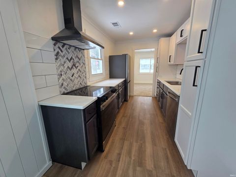 Tiny photo for 1826 Madison Avenue, Evansville, IN 47714 (MLS # 202603421)