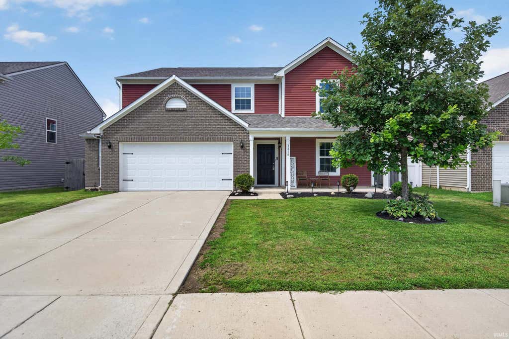 Photo of 3814 SHADOWBROOK Drive, Marion, IN 46953 (MLS # 202633836)