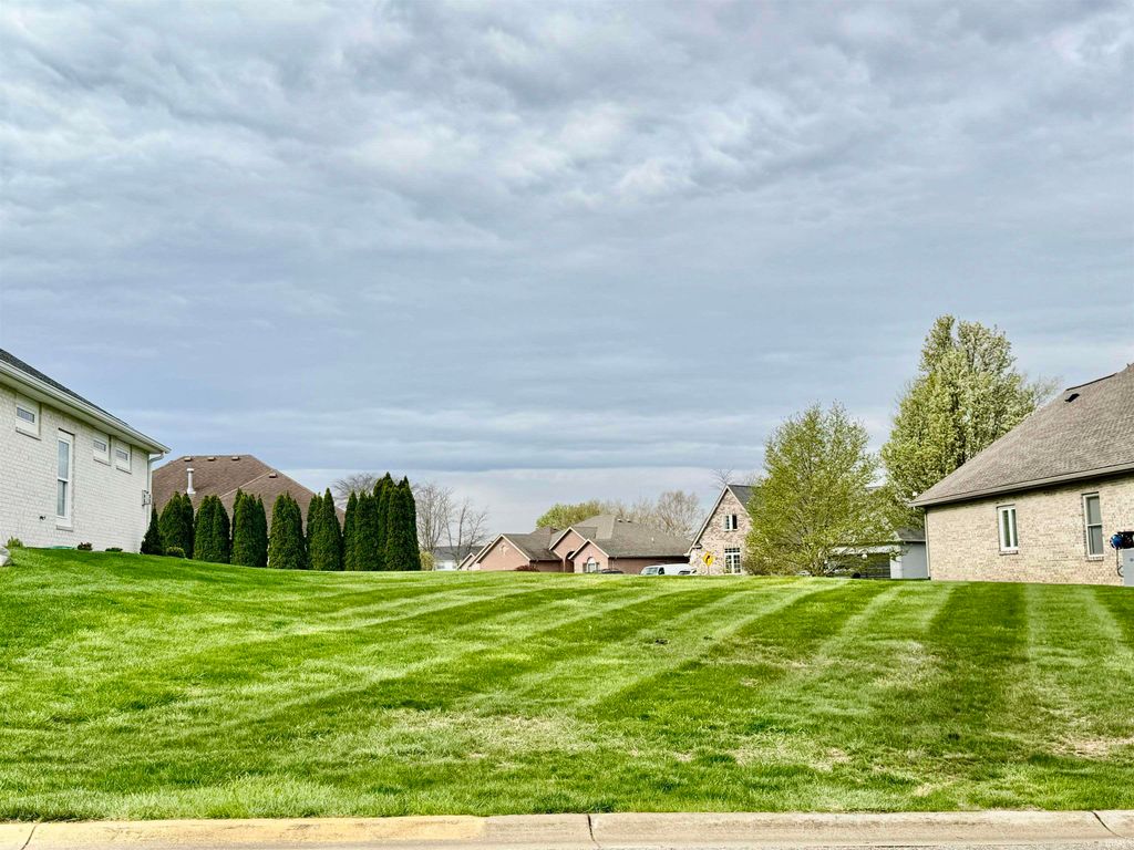 Photo of 1813 Hunter's Cove Circle, Kokomo, IN 46902 (MLS # 202612405)
