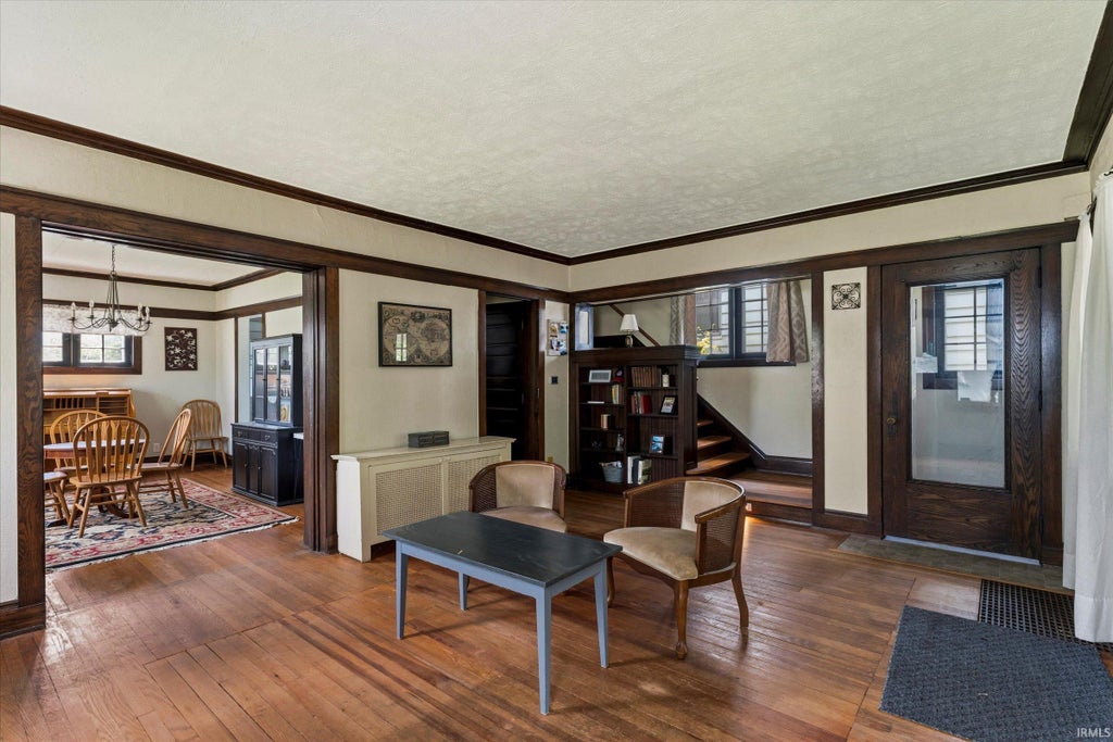 Photo of 420 W Madison Street, South Bend, IN 46601 (MLS # 202623686)