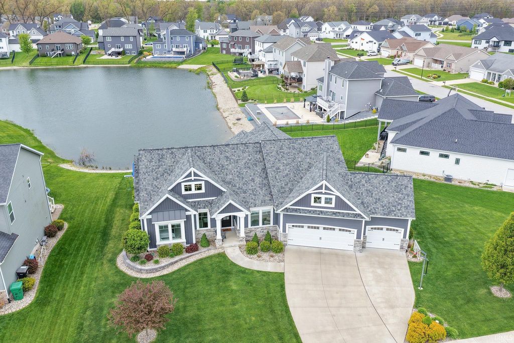 Photo of 54745 Sacramento Meadows Drive, Osceola, IN 46561 (MLS # 202616966)