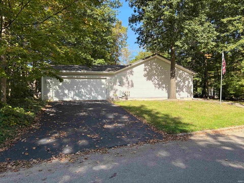 Tiny photo for 746 Bobtail Court, Peru, IN 46970 (MLS # 202641806)
