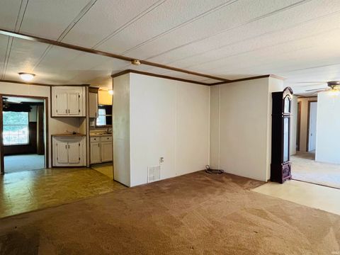 Tiny photo for 2389 S Wallick Road, Peru, IN 46970 (MLS # 202535061)