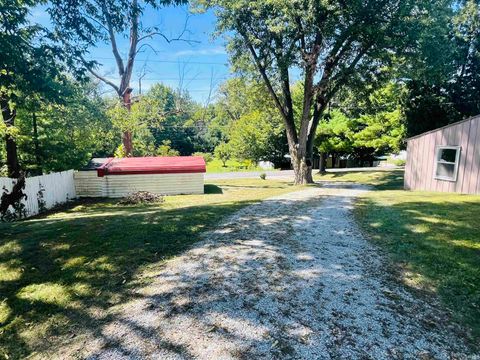 Tiny photo for 2389 S Wallick Road, Peru, IN 46970 (MLS # 202535061)