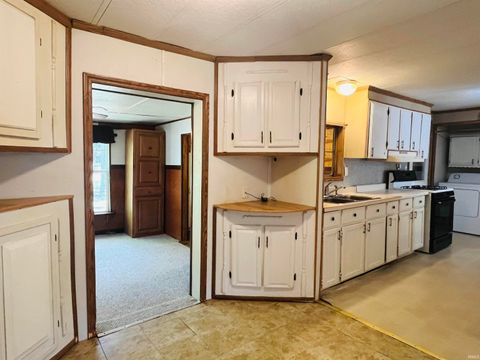 Tiny photo for 2389 S Wallick Road, Peru, IN 46970 (MLS # 202535061)