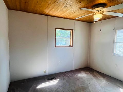 Tiny photo for 2389 S Wallick Road, Peru, IN 46970 (MLS # 202535061)