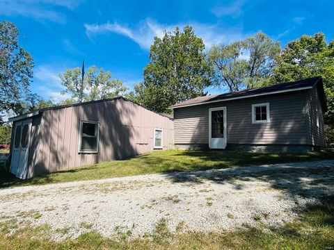 Tiny photo for 2389 S Wallick Road, Peru, IN 46970 (MLS # 202535061)