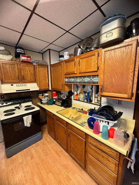Tiny photo for 925 Crescent Avenue, Fort Wayne, IN 46805 (MLS # 202617844)