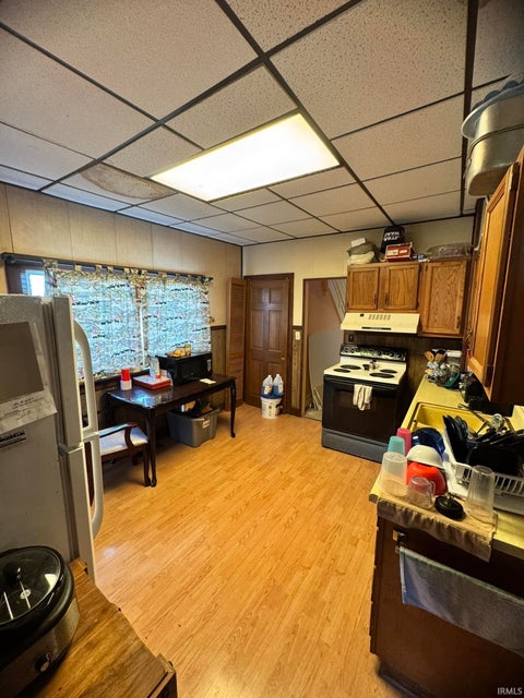 Tiny photo for 925 Crescent Avenue, Fort Wayne, IN 46805 (MLS # 202617844)