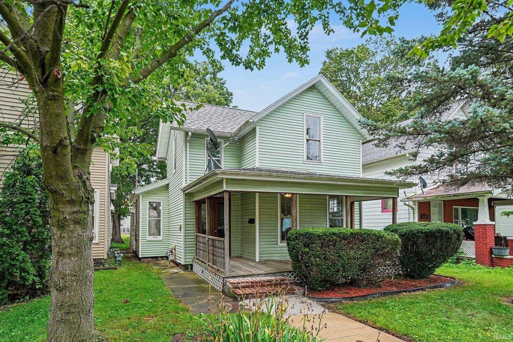 Photo of 118 S 8th Street, Goshen, IN 46528 (MLS # 202636245)
