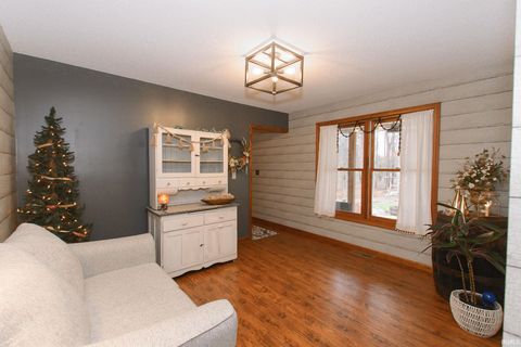 Tiny photo for 2029 S Timber Trail Road, Peru, IN 46970 (MLS # 202549500)