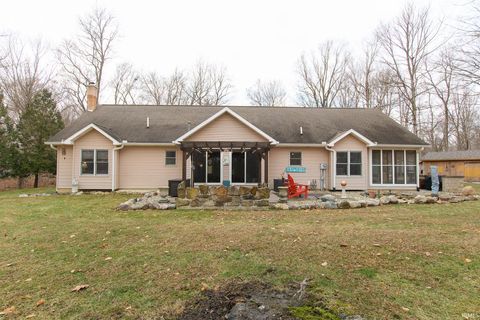 Tiny photo for 2029 S Timber Trail Road, Peru, IN 46970 (MLS # 202549500)