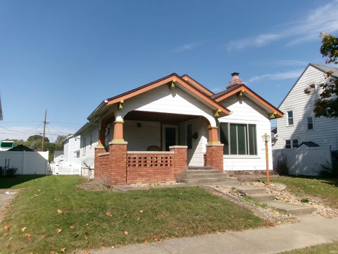 Photo of 582 W 5th Street, Peru, IN 46970 (MLS # 202642447)