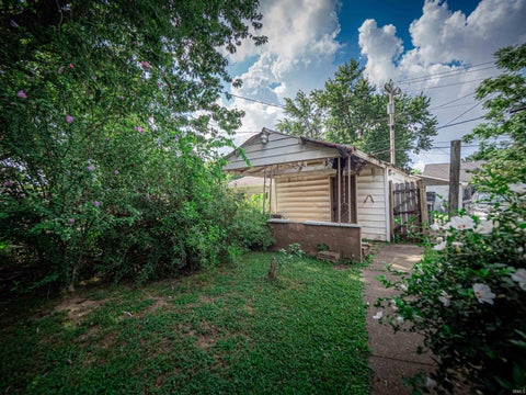 Tiny photo for 425 Maxwell Avenue, Evansville, IN 47711 (MLS # 202626928)