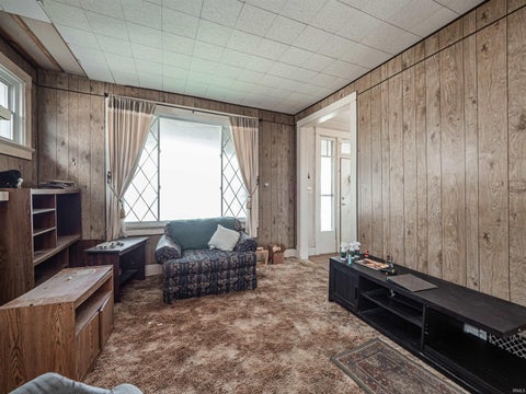 Tiny photo for 425 Maxwell Avenue, Evansville, IN 47711 (MLS # 202626928)