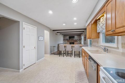 Tiny photo for 1210 DEVON Court, Kokomo, IN 46901 (MLS # 202547662)