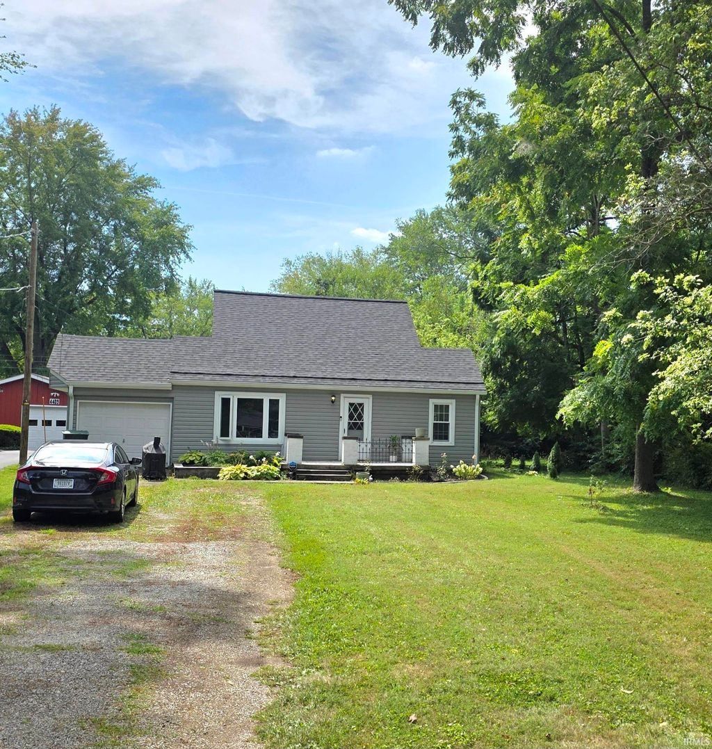 Photo of 4413 W Garver Drive, Muncie, IN 47304 (MLS # 202607029)