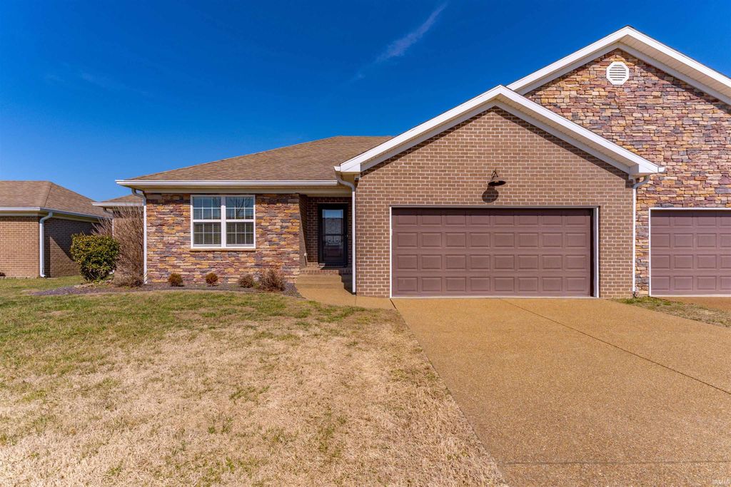 Photo of 9904 Arbor Lake Drive, Newburgh, IN 47630 (MLS # 202606543)