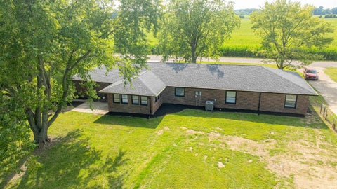 Tiny photo for 9290 S County Road 200 W, Muncie, IN 47302 (MLS # 202631353)