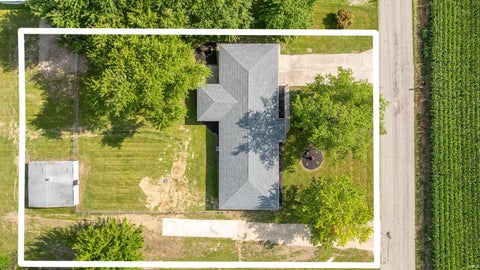 Tiny photo for 9290 S County Road 200 W, Muncie, IN 47302 (MLS # 202631353)