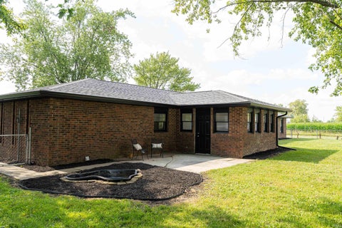 Tiny photo for 9290 S County Road 200 W, Muncie, IN 47302 (MLS # 202631353)