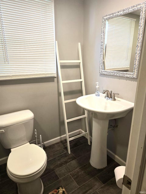 Tiny photo for 6694 N Harris Loop Road, Monon, IN 47959 (MLS # 202627865)