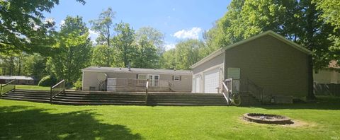 Photo of 2668 S Southwood Drive, Warsaw, IN 46580 (MLS # 202620670)