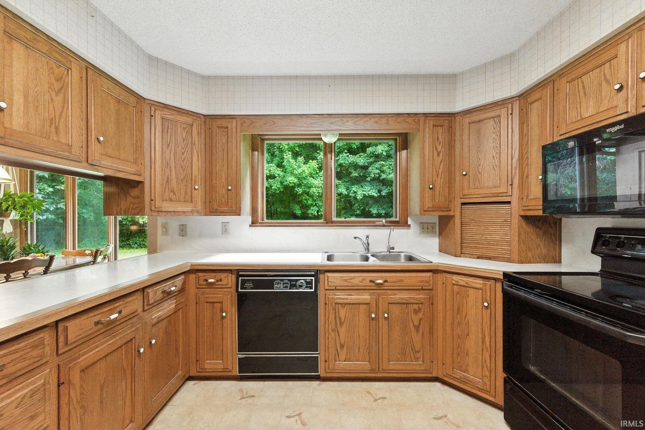 West Lafayette, Indiana 47906, United States, 3 Bedrooms Bedrooms, ,3 BathroomsBathrooms,Residential,Active,184739