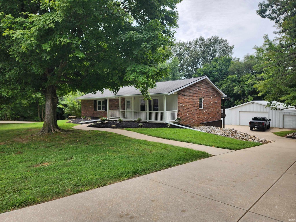 Photo of 3113 Myers Vista Drive, Evansville, IN 47712 (MLS # 202633232)