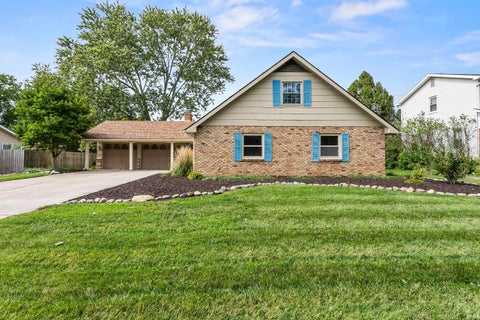 Photo of 3427 Amulet Drive, Fort Wayne, IN 46815 (MLS # 202640047)