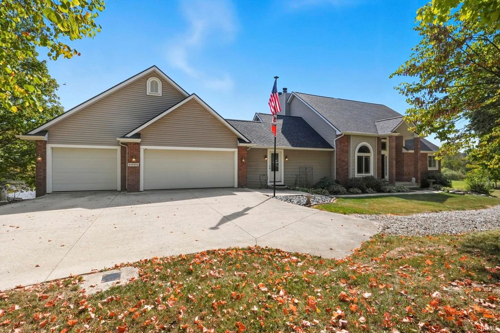 Photo of 2034 County Road 68, Auburn, IN 46706 (MLS # 202605537)