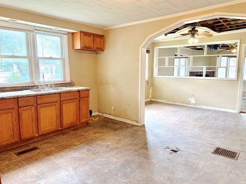 Tiny photo for 710 Miller Avenue, Shelbyville, IN 46176 (MLS # 202628832)
