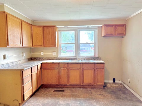 Tiny photo for 710 Miller Avenue, Shelbyville, IN 46176 (MLS # 202628832)