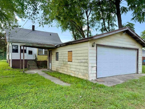 Tiny photo for 710 Miller Avenue, Shelbyville, IN 46176 (MLS # 202628832)