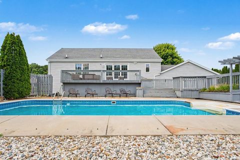 Tiny photo for 12080 Covered Wagon Court, Granger, IN 46530 (MLS # 202625455)