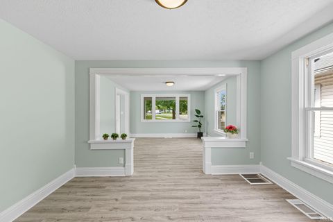 Tiny photo for 403 Park Avenue, Lafayette, IN 47904 (MLS # 202538656)