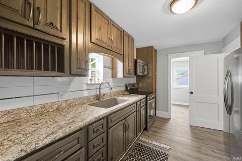 Tiny photo for 403 Park Avenue, Lafayette, IN 47904 (MLS # 202538656)