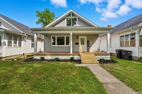 Tiny photo for 403 Park Avenue, Lafayette, IN 47904 (MLS # 202538656)