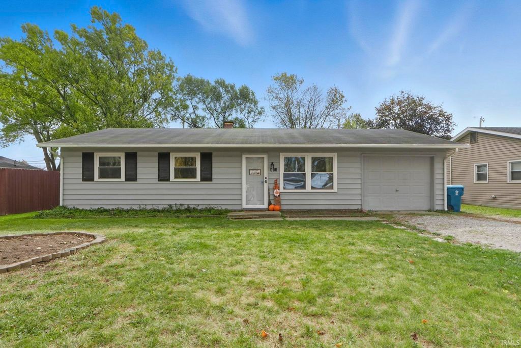 Photo of 411 Sara Drive, New Haven, IN 46774 (MLS # 202542991)