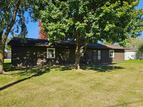 Tiny photo for 1521 Yorkshire Dr DR, Decatur, IN 46733 (MLS # 202642361)