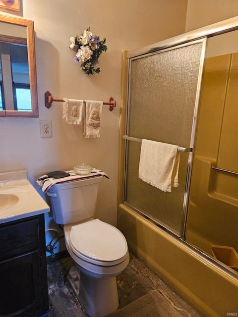 Tiny photo for 1521 Yorkshire Dr DR, Decatur, IN 46733 (MLS # 202642361)
