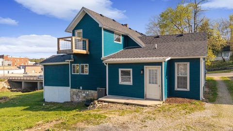 Tiny photo for 303 W Market Street, Salem, IN 47167 (MLS # 202612352)