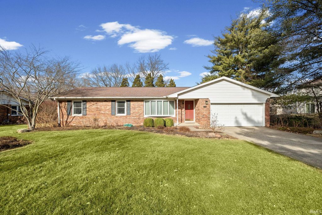 Photo of 3504 Indian Creek Drive, West Lafayette, IN 47906 (MLS # 202602524)