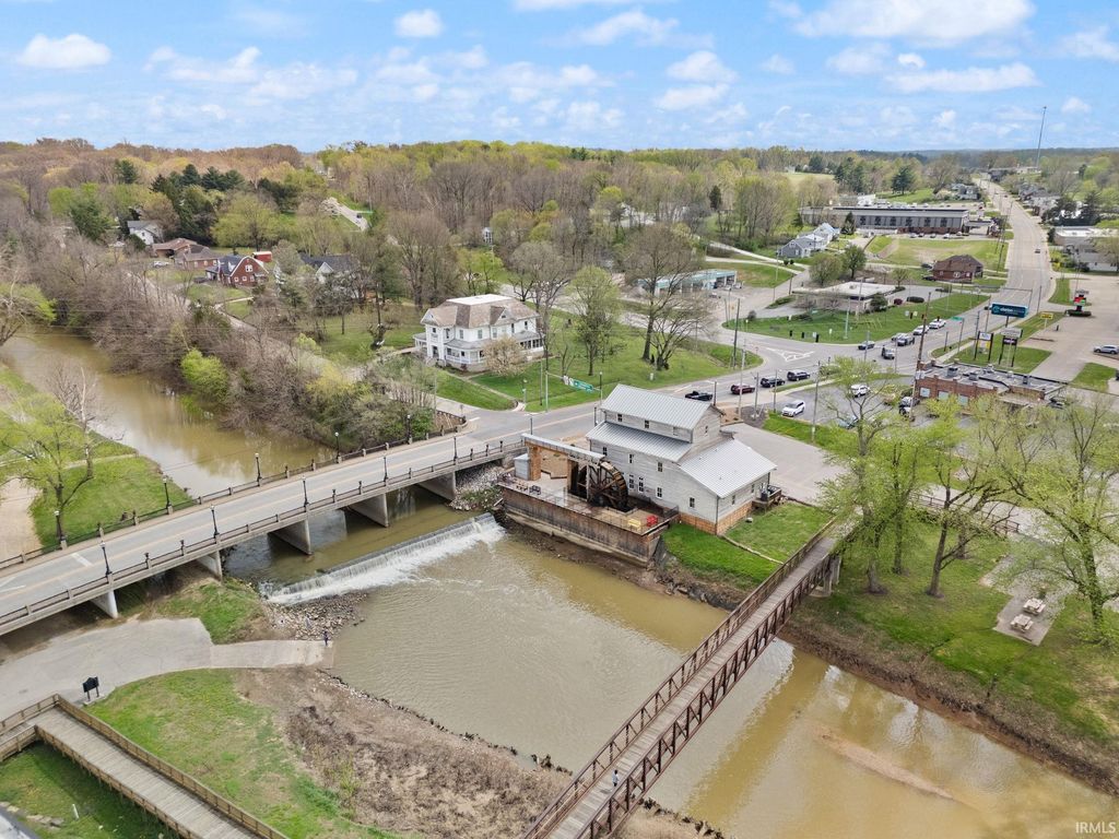 Photo of 410 Riverside Drive, Jasper, IN 47546 (MLS # 202611522)